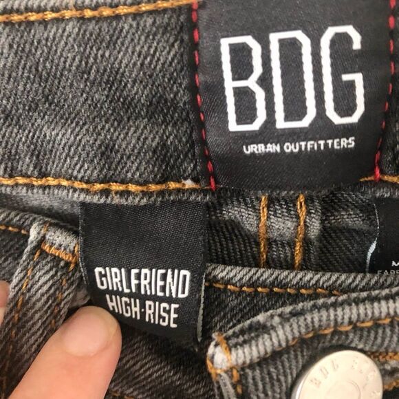 BDG Girl Friend High Rise Skinny Jean in Washed Black - Size 24 - Picture 7 of 9